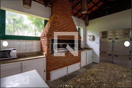 Apartamento à venda com 213m², 5 quartos e 6 vagas Apartamento à venda com 213m², 5 quartos e 6 vagasÁrea comum - Churrasqueira