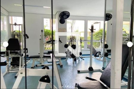 Apartamento à venda com 213m², 5 quartos e 6 vagas Apartamento à venda com 213m², 5 quartos e 6 vagasÁrea comum - Academia