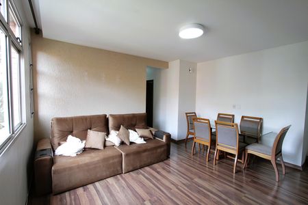 Apartamento à venda com 94m², 3 quartos e 1 vagaSala