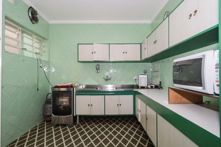 Casa à venda com 300m², 3 quartos e 6 vagas Casa à venda com 300m², 3 quartos e 6 vagasCozinha
