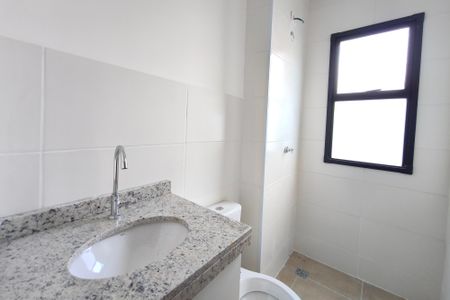 Apartamento à venda com 99m², 2 quartos e 1 vaga Apartamento à venda com 99m², 2 quartos e 1 vagaBanheiro Suíte