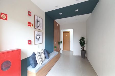 Apartamento à venda com 99m², 2 quartos e 1 vaga Apartamento à venda com 99m², 2 quartos e 1 vagaHall de entrada