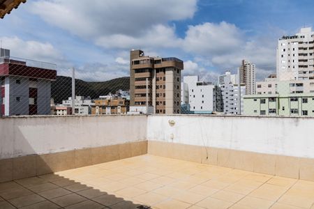 Apartamento à venda com 180m², 3 quartos e 2 vagasCobertura
