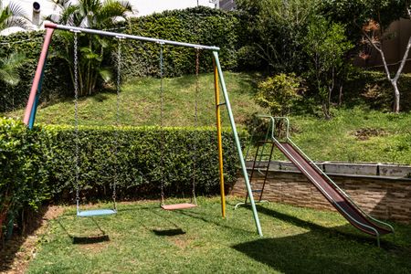 Apartamento à venda com 180m², 3 quartos e 2 vagasÁrea comum - Playground