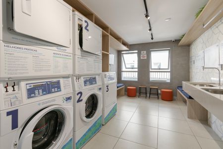 Studio para alugar com 20m², 1 quarto e sem vaga Studio para alugar com 20m², 1 quarto e sem vagaLavanderia