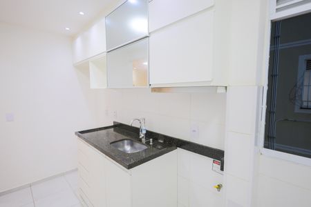 Apartamento para alugar com 60m², 2 quartos e 1 vaga Apartamento para alugar com 60m², 2 quartos e 1 vagaCozinha e Área de Serviço