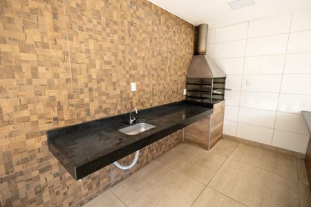 Apartamento para alugar com 60m², 2 quartos e 1 vaga Apartamento para alugar com 60m², 2 quartos e 1 vagaÁrea comum - Churrasqueira
