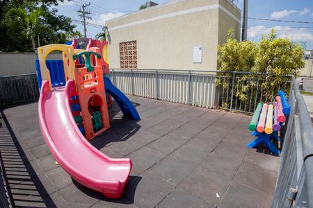 Apartamento para alugar com 60m², 2 quartos e 1 vaga Apartamento para alugar com 60m², 2 quartos e 1 vagaÁrea comum - Playground