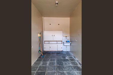 Casa à venda com 400m², 3 quartos e 4 vagas Casa à venda com 400m², 3 quartos e 4 vagasÁrea de Serviço