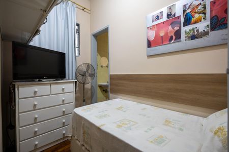 Apartamento à venda com 119m², 3 quartos e 1 vaga Apartamento à venda com 119m², 3 quartos e 1 vagaQuarto de Serviço