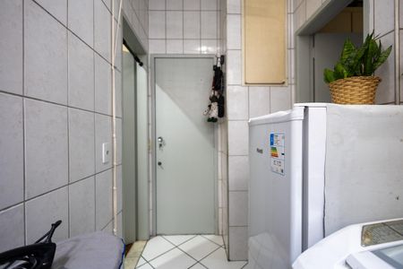 Apartamento à venda com 119m², 3 quartos e 1 vaga Apartamento à venda com 119m², 3 quartos e 1 vagaÁrea de Serviço