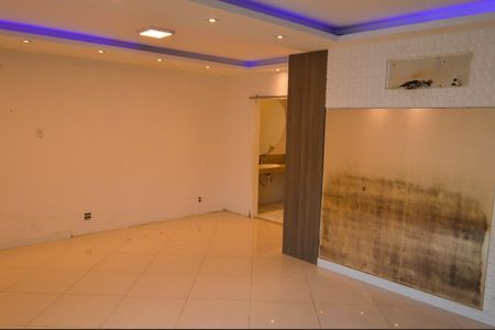 Casa de condomínio à venda com 243m², 4 quartos e 3 vagas Casa de condomínio à venda com 243m², 4 quartos e 3 vagasSuíte 1