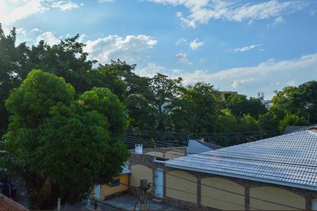 Casa de condomínio à venda com 243m², 4 quartos e 3 vagas Casa de condomínio à venda com 243m², 4 quartos e 3 vagasVista da Suíte 2