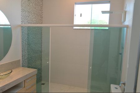 Casa de condomínio à venda com 243m², 4 quartos e 3 vagas Casa de condomínio à venda com 243m², 4 quartos e 3 vagasBanheiro da Suíte 3