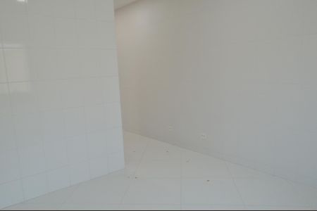 Casa de condomínio à venda com 243m², 4 quartos e 3 vagas Casa de condomínio à venda com 243m², 4 quartos e 3 vagasÁrea de Serviço