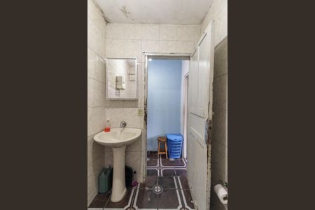 Casa à venda com 410m², 2 quartos e 4 vagas Casa à venda com 410m², 2 quartos e 4 vagasBanheiro