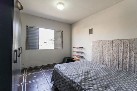 Casa à venda com 410m², 2 quartos e 4 vagas Casa à venda com 410m², 2 quartos e 4 vagasQuarto