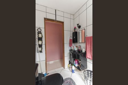 Casa à venda com 410m², 2 quartos e 4 vagas Casa à venda com 410m², 2 quartos e 4 vagasBanheiro Casa 2
