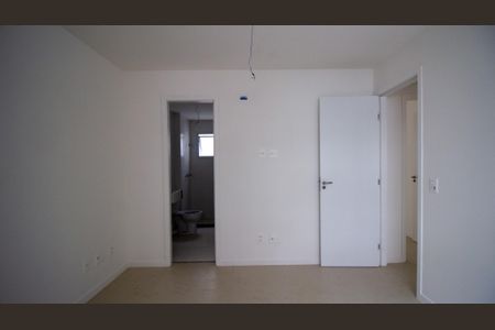 Apartamento à venda com 7m², 3 quartos e 2 vagas Apartamento à venda com 7m², 3 quartos e 2 vagasSuíte