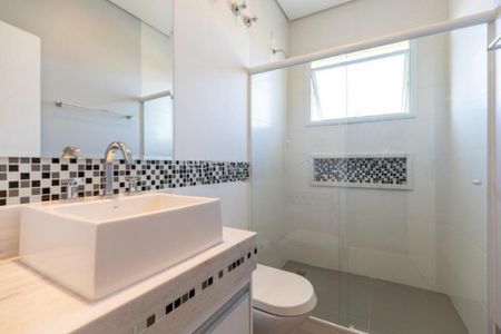 Casa de condomínio à venda com 373m², 3 quartos e 4 vagas Casa de condomínio à venda com 373m², 3 quartos e 4 vagasFoto 04