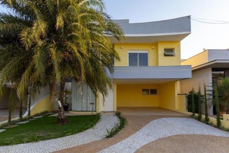 Casa de condomínio à venda com 373m², 3 quartos e 4 vagas Casa de condomínio à venda com 373m², 3 quartos e 4 vagasFoto 01