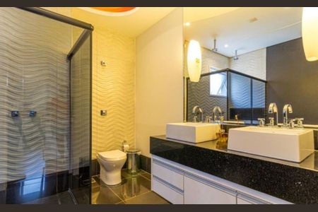 Casa de condomínio à venda com 373m², 3 quartos e 4 vagas Casa de condomínio à venda com 373m², 3 quartos e 4 vagasFoto 29