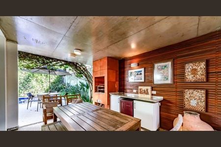Casa à venda com 418m², 4 quartos e 6 vagas