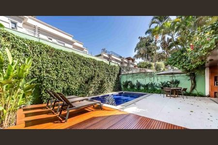 Casa à venda com 418m², 4 quartos e 6 vagas