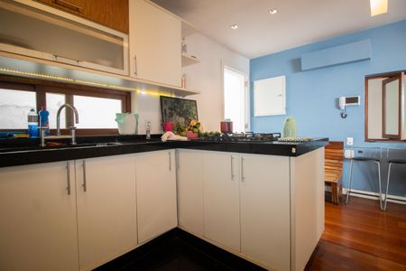 Apartamento à venda com 320m², 6 quartos e 1 vagaCozinha