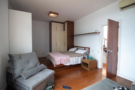 Apartamento à venda com 320m², 6 quartos e 1 vagaSuíte 4