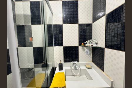 Casa à venda com 110m², 3 quartos e 1 vagaBanheiro Social