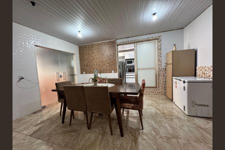 Casa à venda com 110m², 3 quartos e 1 vagaCopa