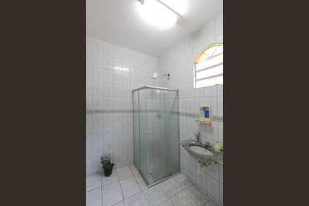 Casa à venda com 204m², 3 quartos e 2 vagas Casa à venda com 204m², 3 quartos e 2 vagasBanheiro Social