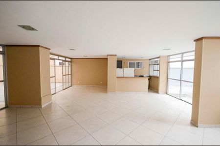 Apartamento à venda com 100m², 3 quartos e 1 vaga Apartamento à venda com 100m², 3 quartos e 1 vagaÁrea comum - Salão de festas