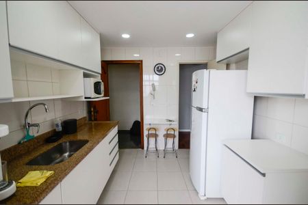 Apartamento à venda com 100m², 3 quartos e 1 vaga Apartamento à venda com 100m², 3 quartos e 1 vagaCozinha