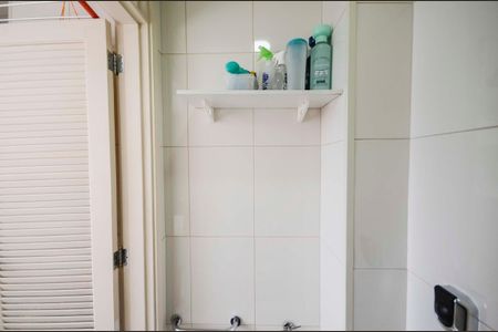 Apartamento à venda com 100m², 3 quartos e 1 vaga Apartamento à venda com 100m², 3 quartos e 1 vagaBanheiro de Serviço