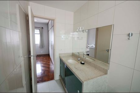 Apartamento à venda com 100m², 3 quartos e 1 vaga Apartamento à venda com 100m², 3 quartos e 1 vagaBanheiro da Suíte