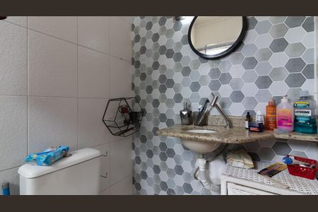 Casa à venda com 107m², 3 quartos e 2 vagas Casa à venda com 107m², 3 quartos e 2 vagasBanheiro da Suíte 1