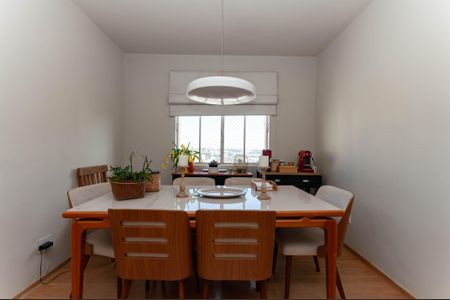 Apartamento à venda com 79m², 2 quartos e sem vaga Apartamento à venda com 79m², 2 quartos e sem vagaSala