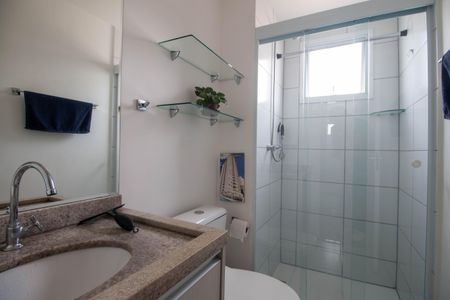 Apartamento à venda com 57m², 2 quartos e 1 vaga Apartamento à venda com 57m², 2 quartos e 1 vagaBanheiro