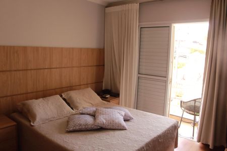 Casa à venda com 115m², 3 quartos e 3 vagasSuíte