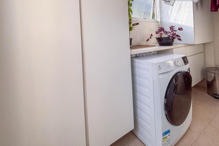 Apartamento à venda com 105m², 3 quartos e 1 vaga Apartamento à venda com 105m², 3 quartos e 1 vagaÁrea de Serviço