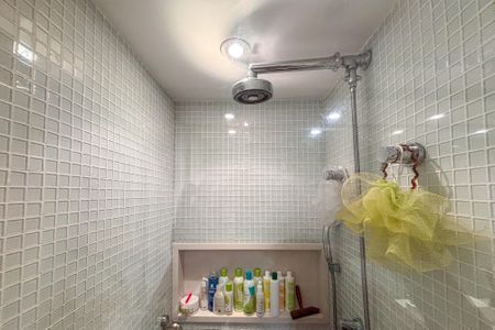 Apartamento à venda com 105m², 3 quartos e 1 vaga Apartamento à venda com 105m², 3 quartos e 1 vagaBanheiro