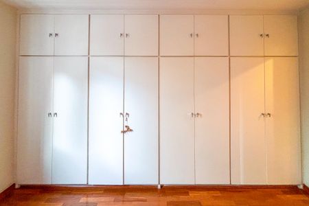 Apartamento à venda com 105m², 3 quartos e 1 vaga Apartamento à venda com 105m², 3 quartos e 1 vagaSuíte