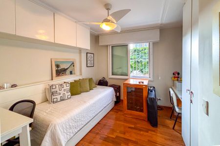 Apartamento à venda com 105m², 3 quartos e 1 vaga Apartamento à venda com 105m², 3 quartos e 1 vagaQuarto 1