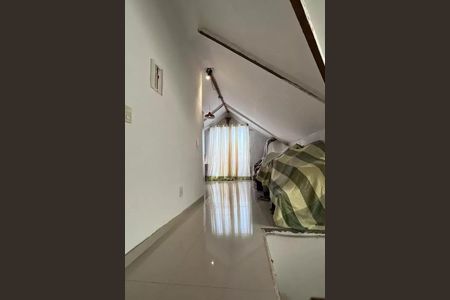 Casa à venda com 390m², 4 quartos e 3 vagas