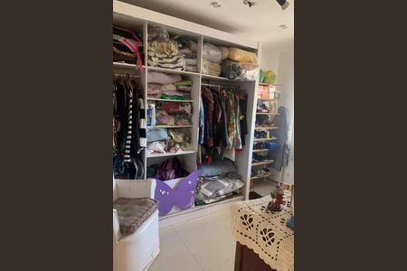 Casa à venda com 390m², 4 quartos e 3 vagas