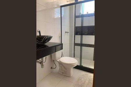 Casa à venda com 390m², 4 quartos e 3 vagas