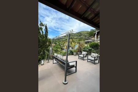 Casa à venda com 203m², 3 quartos e 2 vagas