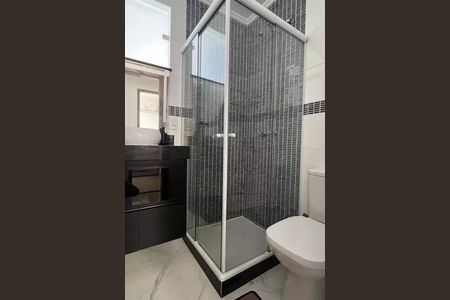 Casa à venda com 196m², 4 quartos e 2 vagas